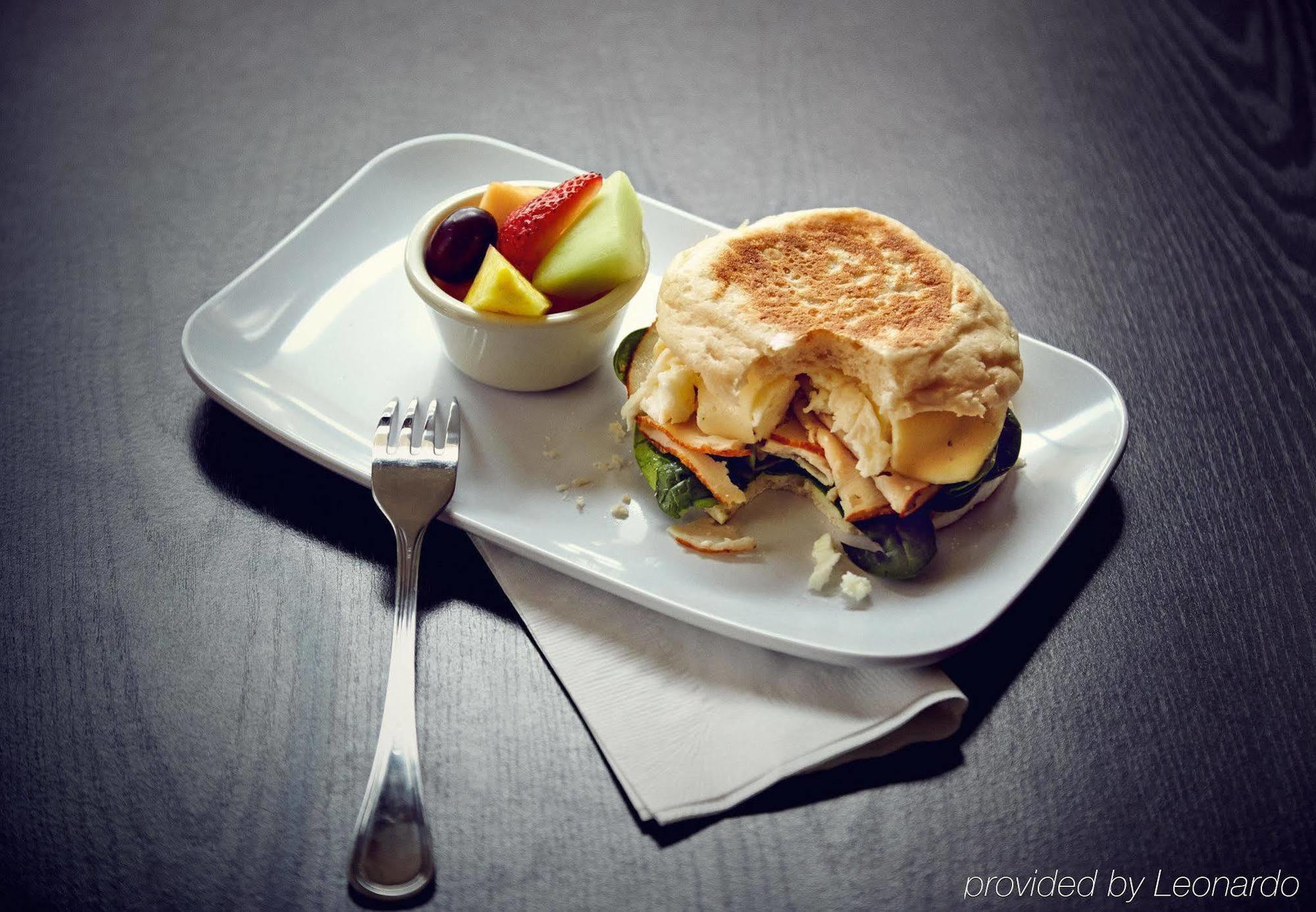Courtyard By Marriott Merced Bagian luar foto